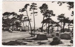 44** SAINTE- MARGUERITE-BONNE-SOURCE -  LE TERRAIN DE CAMPING "BEL' AIR" - CPSM DENTELEE 1962 - - Saint Etienne De Montluc