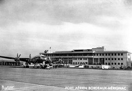 PORT  AERIEN  BORDEAUX  MERIGNAC -  Aérogare Coté Piste -  Avion AIR FRANCE , Embarquement Des Passagers - Vliegvelden