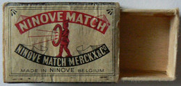 NINOVE MATCH, Boîte D'allumettes Vide Ancienne En Bois, TB. - Boites D'allumettes