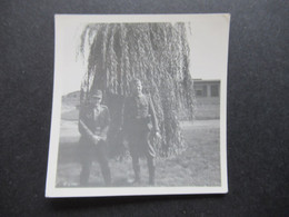 Echtfoto 2.WK Soldaten Der Wehrmacht In Uniform - War, Military