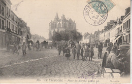 27 - LE NEUBOURG - Place Du Marché, Partie Est - Le Neubourg