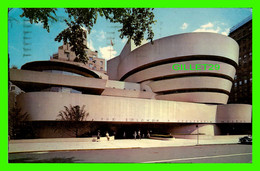 NEW YORK CITY, NY - THE SOLOMON R. GUGGENHEIM MUSEUM - TRAVEL IN 1967 - ACACIA CARD CO - - Museos