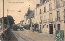 Tours       37          Quais-Ponts   Quai Saint Symphorien . Commerces Et Tramway   Petite Déchirure  (voir Scan) - Tours