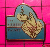 815A Pin's Pins / Beau Et Rare / THEME : SPORTS / PLONGEE SOUS MARINE LES VIEILLES PALMES - Immersione