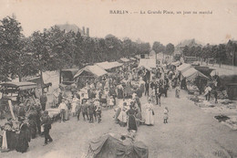 62 - BARLIN - La Grande Place, Un Jour De Marché - Barlin