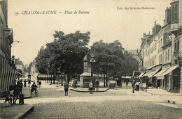 Chalon Sur Saône * La Place De Beaune * Horloge * Commerces Magasins - Chalon Sur Saone