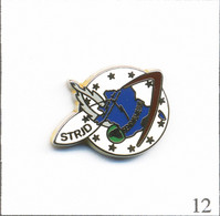 Pin's Gendarmerie / STRJD - Fond Blanc. Est. AMC. Zamac Base Dorée. T832-12 - Militaria