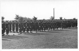 021121A - CARTE PHOTO W WEISS ALLEMAGNE SCHRAMBERG SCHARZW - Revue Militaire  En Rang - Schramberg