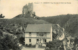 Crozant * Vue Sur La Tour Carrée Et Hôtel Des Ruines Tenu Par BRIGAND - Crozant