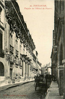 Toulouse * La Façade De L'hôtel De Pierre * Rue - Toulouse