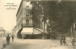 Millau * Avenue De La République Et Avenue De La Gare * Café Glacier - Millau