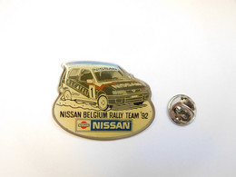 Superbe Pin's , Auto Nissan Belgium Rally Team 92 , Rallye , Oil Huile Castrol , Alcatel , Non Signé - Rally