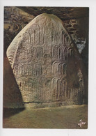 "La Table Des Marchands" Les Crosses Sculptées à L'intérieur Du Dolmen De Locamariaquer (bretagne En Couleur N°2841) - Dolmen & Menhirs