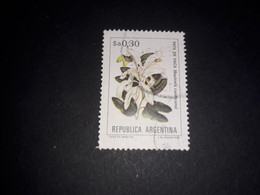 02AL03 REPUBLICA ARGENTINA SERIE FIORI FIORE "O" - Usati