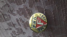 Pin's P.R.O. 1943 1993 - Militaria