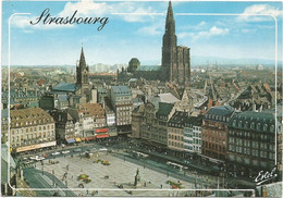 AA3542 Strasbourg - La Place Kleber Et La Cathedrale / Non Viaggiata - Strasbourg