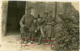Allemande  Photo - Flandern ? Holzpantoffel Kinder Enfants  Deutsche Soldaten  WWI 14/18 - 1914-18