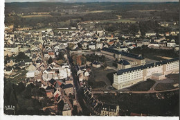 Ussel (19) : Vue Aérienne Au Niveau Du Quartier De L'église Et Des Nouveaux Bâtiments En 1960 GF. - Ussel