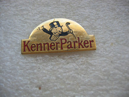 Pin's Jouets Kenner PARKER, Entreprise De Jouets Américaine Fondée En 1946, - Jeux