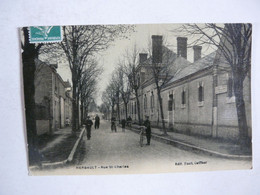 CPA 41 LOIR ET CHER - HERBAULT : Rue Saint Charles  - Scène Animée - Herbault