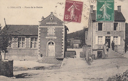 CHALAUX (Nièvre): Place De La Mairie - Autres & Non Classés