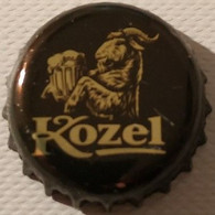 République Tchèque Capsule Bière Beer Crown Cap Kozel Noire Et Dorée - Cerveza