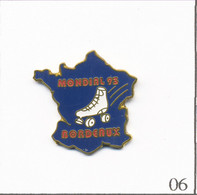 Pin's Sport - Roller / Mondial 1993 à Bordeaux (33) Avec Carte De France. Non Estampillé. EGF. T837-06 - Skateboard