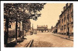 USSEL (Corrèze) - Avenue De La Gare - Ussel