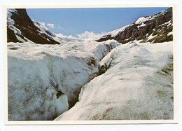 AK 09940 CANADA - Alberta - Jasper National Park - Crevasse On Athabasca Glacier - Jasper