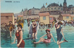 BELGIQUE. OSTENDE . Les Bains ( Nombreuses Pin'ups En Maillot De Bain Au Bord De La Mer - Montage) - Oostende