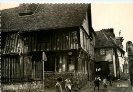 Honfleur * Rue De L'homme De Bois Et Rue Varin - Honfleur