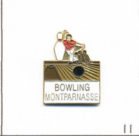 Pin's Sport - Bowling /  Club Montparnasse (Paris). Non Estampillé. Métal Peint. T850-11 - Bowling