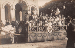 La GUERCHE-sur-l'AUBOIS - Char Circum Guerchus - Cirque, Clown - Carnaval, Cavalcade - Carte-Photo - La Guerche Sur L'Aubois