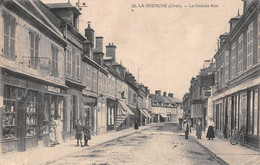 La GUERCHE-sur-l'AUBOIS - La Grande Rue - La Guerche Sur L'Aubois