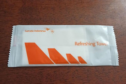 MEMORABILIA GARUDA INDONESIA - REFRESHING TISSUE - Giveaways