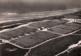 CPSM - Cimetière AMÉRICAIN - OMAHA-BEACH …Vue Aérienne - Edition Artaud Gaby - Cimetières Militaires