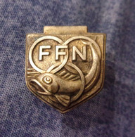 Insigne Ancien Fédération Française De Natation - FFN - Poisson - Swimming