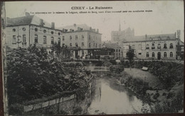 Cpa De 1920, Ciney - Le Ruisseau (vue Pittoresque Sur Le Ruisseau Le Leignon) Enseigne Hôtel Du Chemin De Fer, éd Desaix - Ciney