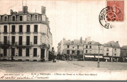 79 THOUARS L'HOTEL DES POSTES ET LA PLACE SAINT MEDARD - Thouars