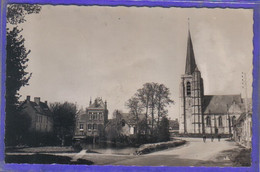 Carte Postale 80. Ailly-le-Haut-Clocher Eglise Et Mairie   Très Beau Plan - Ailly Le Haut Clocher