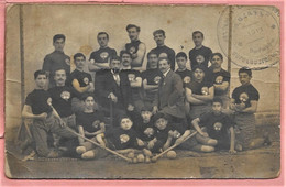 Carte Photo Equipe De Hockey Sur Gazon Avec Professeurs Et Jeunes élèves Cachet Haut Droite 1911 - Myanmar (Burma)