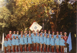 Cpsm  Bourg Sur Gironde  Majorettes - Other Municipalities
