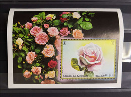 UAE - Umm Al-Qiwain - Roses 1972 (MNH) - Umm Al-Qiwain