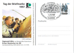 L-ALL-241 - ALLEMAGNE Entier Postal Illustré Sigmund Jähn 1er Astronaute Allemand Journée Du Timbre 1997 De Grimma - Private Postcards - Mint