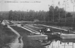 LE CHESNE - Les Trois Ecluses 1, 2, 3, Vers Montgon - Péniche - Eclusier Et Chevaux De Halage - Le Chesne