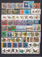 SAN MARINO - ANNEES COMPLETES 1972 + 1973 ** MNH (QUELQUES TRACES STOKAGE SUR GOMME) - - Annate Complete