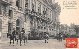 Tours    37     Militaria     Revue Du 14 Juillet Arrivée Du Générale  Commandant Le 9 ème  Corps N° G B 192 (voir Scan) - Tours