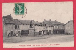 55 - DAMVILLERS----Rue Du Marché Couvert--Place Des Fetes-animé - Damvillers