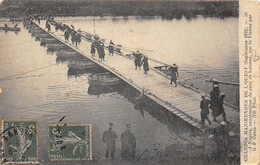 Tours    37        Militaria  Grande Manœuvres  De L'Ouest  à Noyers Construction D'un Pont De Bateaux 6ème   Génie - Tours