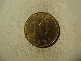 MONNAIE COREE DU SUD 10 WON 2002 - Corée Du Sud